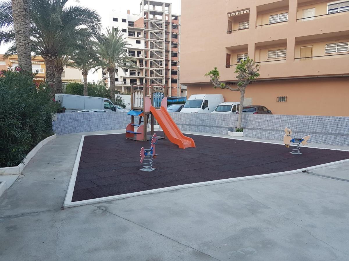 Apartamento Barbacoa, Piscina Y Playa Puebla de Farnals Kültér fotó